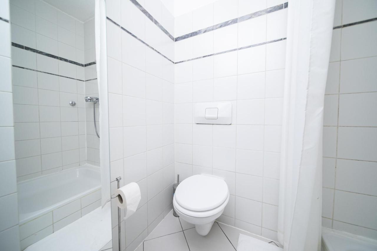 White 60 Qm Apartment - Zentral - Balkon - Messe 杜塞尔多夫 外观 照片